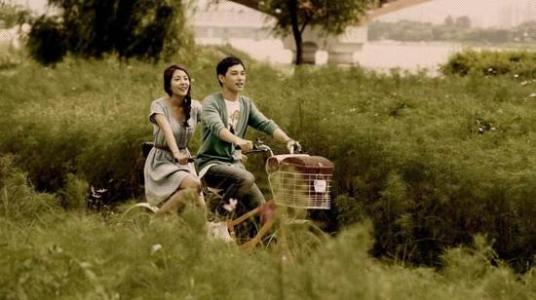 11.我的病是一个人的名字，我的生活也是一个人的名字。