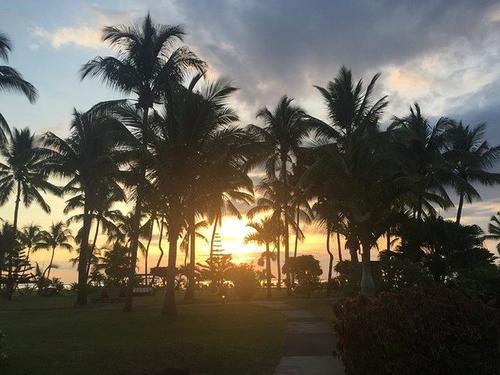 12.我们是最好的兄弟，所以我们必须为生命牵手，我们是永恒的朋友，这一辈子和这一辈子，不要忘记彼此，这是幸福的生活。