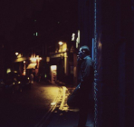 11.即使您难过，也不要皱眉，因为您不知道谁会爱上您的微笑。