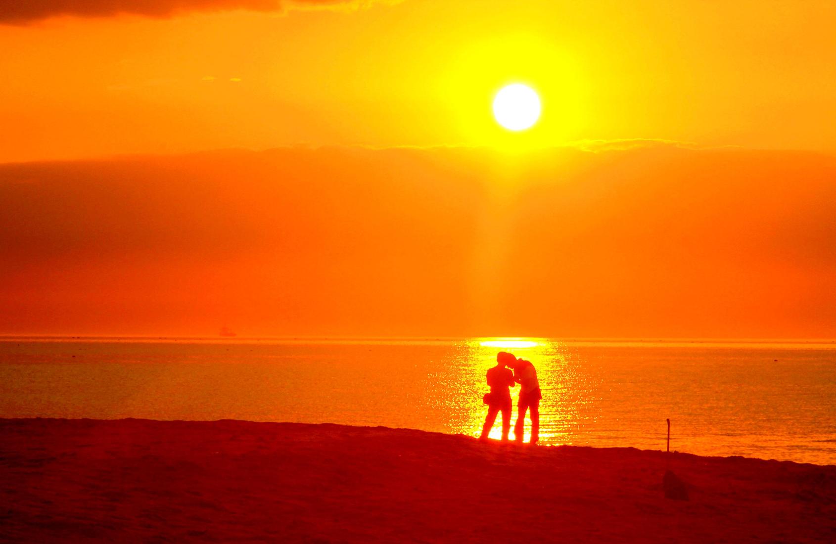 12.您想开心点什么？通常，您不会后悔。