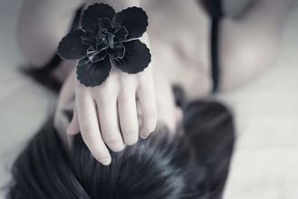 9.新人最终将成为老人,而老人确实是真诚对待的人。