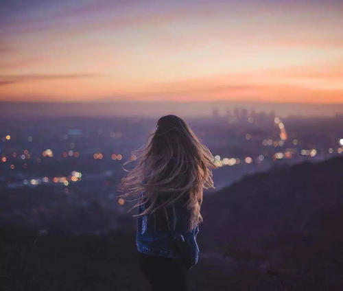 10.英格丽·伯格曼(Ingrid Bergman)说,健康的身体加上不良的记忆将使我们过上幸福的生活。确实,世界上有那么多八卦,以至于不值得记住。