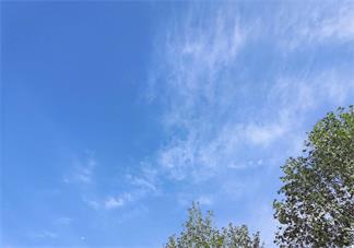 10.最低的是当你笑的时候，我也和你一起笑