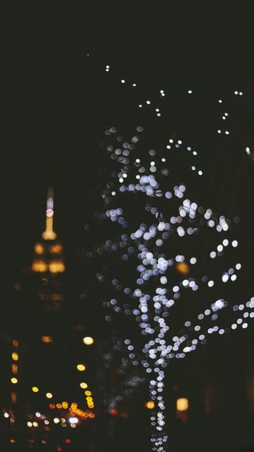 11.恋人最终成为朋友，但我们甚至不能成为朋友。