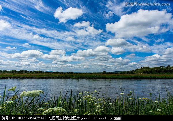 形容蓝天白云的美丽句子2