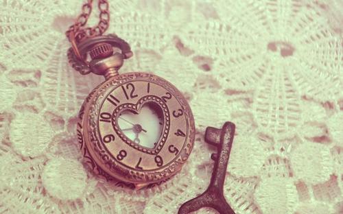 10.为了拥有最简单的生活和最遥远的梦想，即使明天很冷，道路也会死掉。