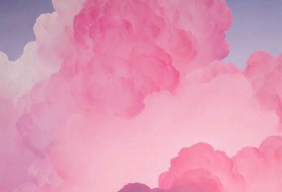 15.用这笔钱买化妆品买两本好书。尽管美丽的面孔可以使人发光，但丰富的色彩可以使人持续很长时间。