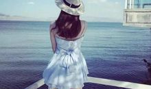 幸福的签名女生