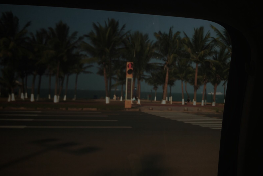 30.男人喜欢以“友谊”开始爱情，女人喜欢以“友谊”结束爱情。