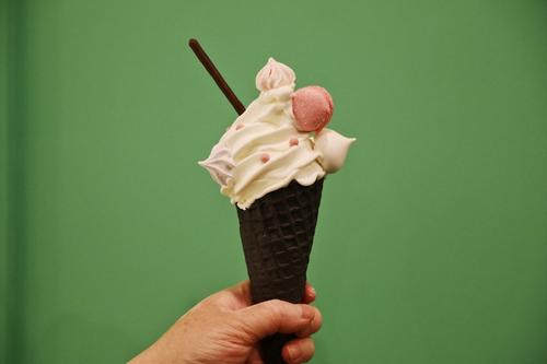 表达女孩幸福的句子描述女人幸福的句子