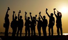 qq空间说说兄弟情