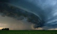 描写暴风雨的片段