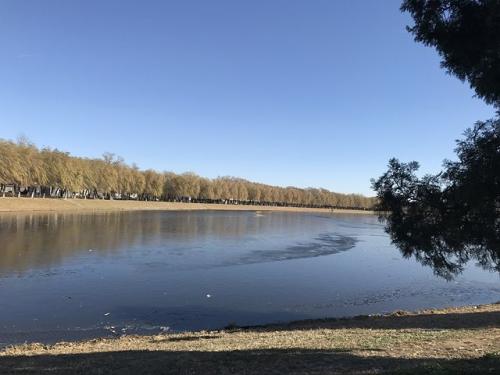 一句话描述河的美丽