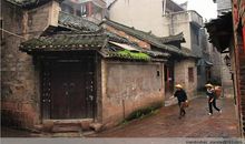 描写古镇的句子