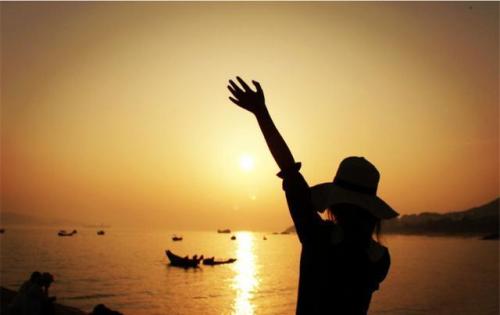 描述幸福的重要句子关于幸福的最重要的经典句子2