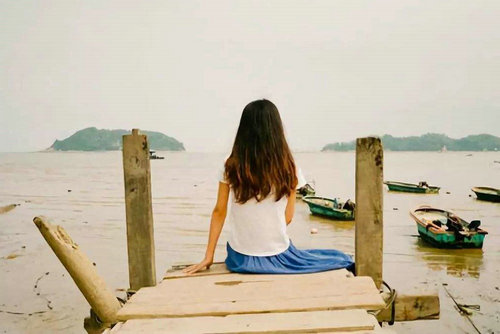 现在我明白，活在当下并维持现状是最好的生活方式