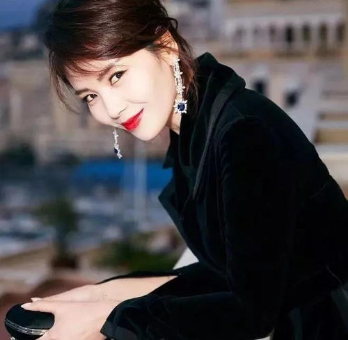 女孩超级霸气句子