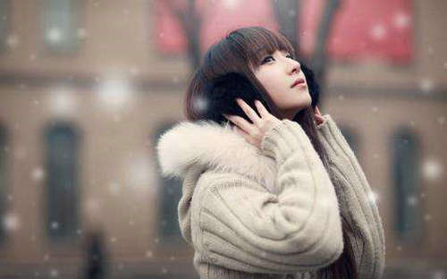 美学和感伤的句子原文:即使有成千上万的风格,也让我与任何人交谈1