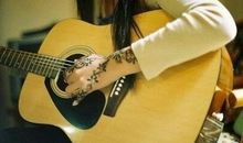 迷失了，自己跟自己矛盾，自己跟时代矛盾