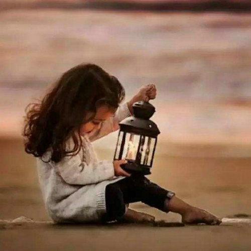 毕竟，生活是单向的旅程。既然你在这里，珍惜它