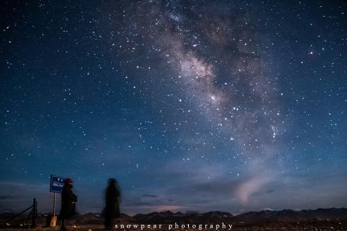 描述抬头看星星的句子