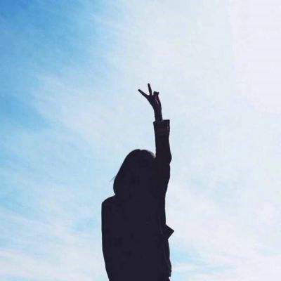 不愿放弃过去的人无法实现未来