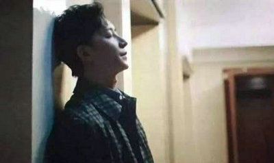 你永远不要回头看我，我怕我真的会再和你一起去