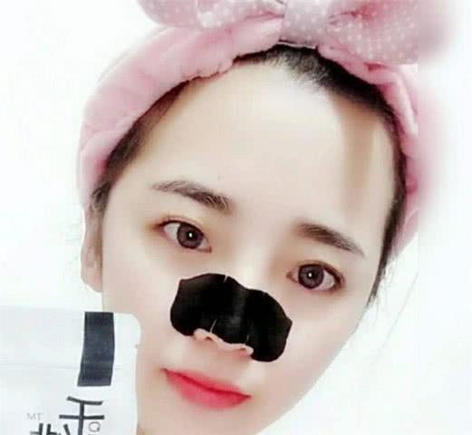 描述美丽女人容貌的句子