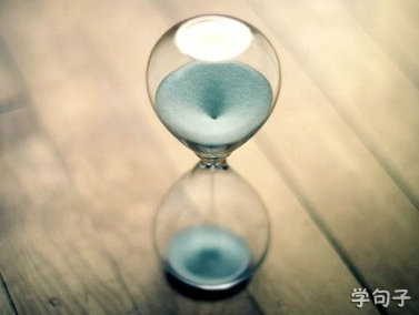 有感伤的句子：离别大多是长期计划的