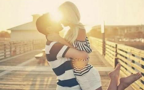 关于爱情的温暖动人的句子谈论情绪[39句子] 1