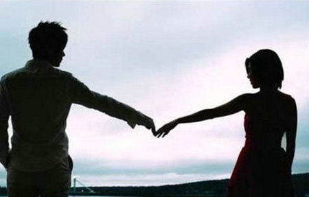 在婚姻中，沧桑比比皆是，但爱却很少