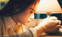 在看不起你的人面前，做好自己最重要