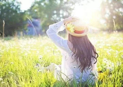 生活是难得的跌宕起伏，但坚强的生活