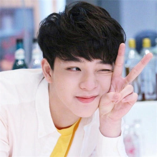 豆阴有关短发的句子