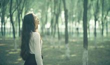 简单的做人，不沉迷于幻想