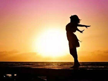 对自己残酷，离自由越来越近