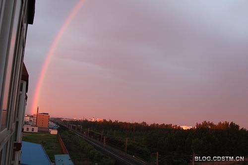 关于彩虹的简短爱情故事