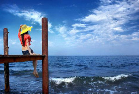 生命是海洋，潮水潮起潮落，许多人并没有迷失于命运和其他人，而是自己