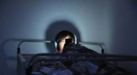 失眠之夜谈论悲伤的句子1