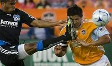 唱戏的腿抽筋歇后语