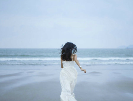 尊重生活的所有节奏，不要追赶或追赶，过上好日子