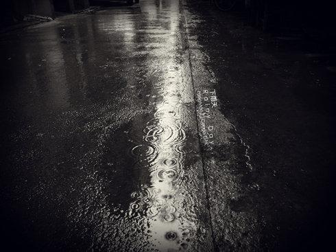 写下多雨的心情短语