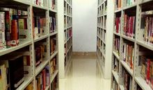 描写图书馆安静的句子