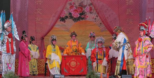 华旦唱歌剧寓言