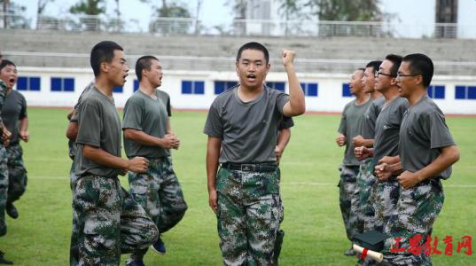 高中军事训练标语16字霸气