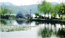 描写西湖美景的诗句