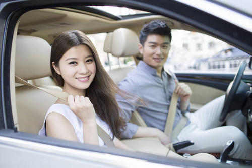 旧的公共车出门祝福