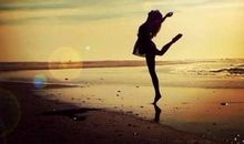 每个人的人生都是逢场作戏，到底那一场是真的