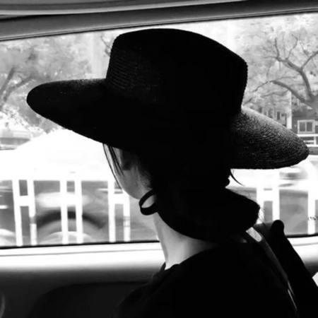 我以为我遇到了一个值得一生托付的人，但转眼间我却一个人