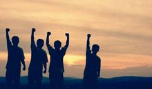 要过上想要的生活，就得趁现在，玩命努力